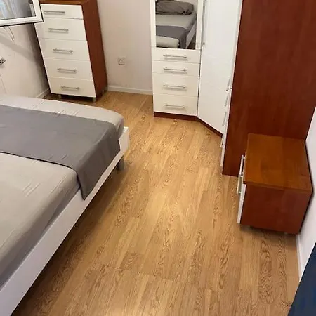 Appartamento Dvosoban Stan Preko